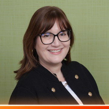 Carol Majewski Headshot