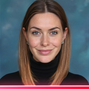Lizzie Scott Headshot