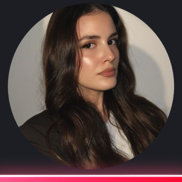 Veronica Nicolae Headshot