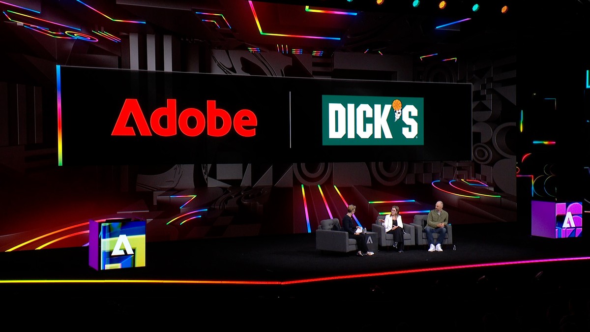 CMO and CTO Perspectives: Transforming Customer Experience with AI - Rachel Thornton