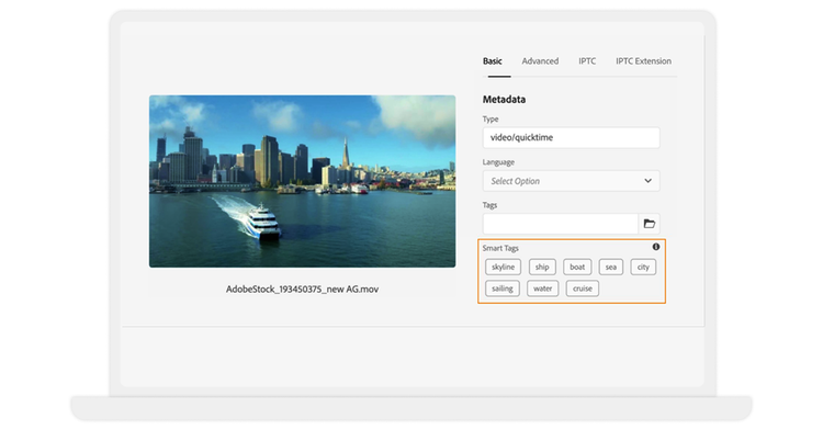 Metadaten-Editor mit Video der City-Skyline und intelligenten Tags wie Boot, Kreuzfahrt und Segeln auf der rechten Seite.