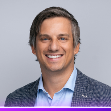 Wolfgang Strassburger Headshot
